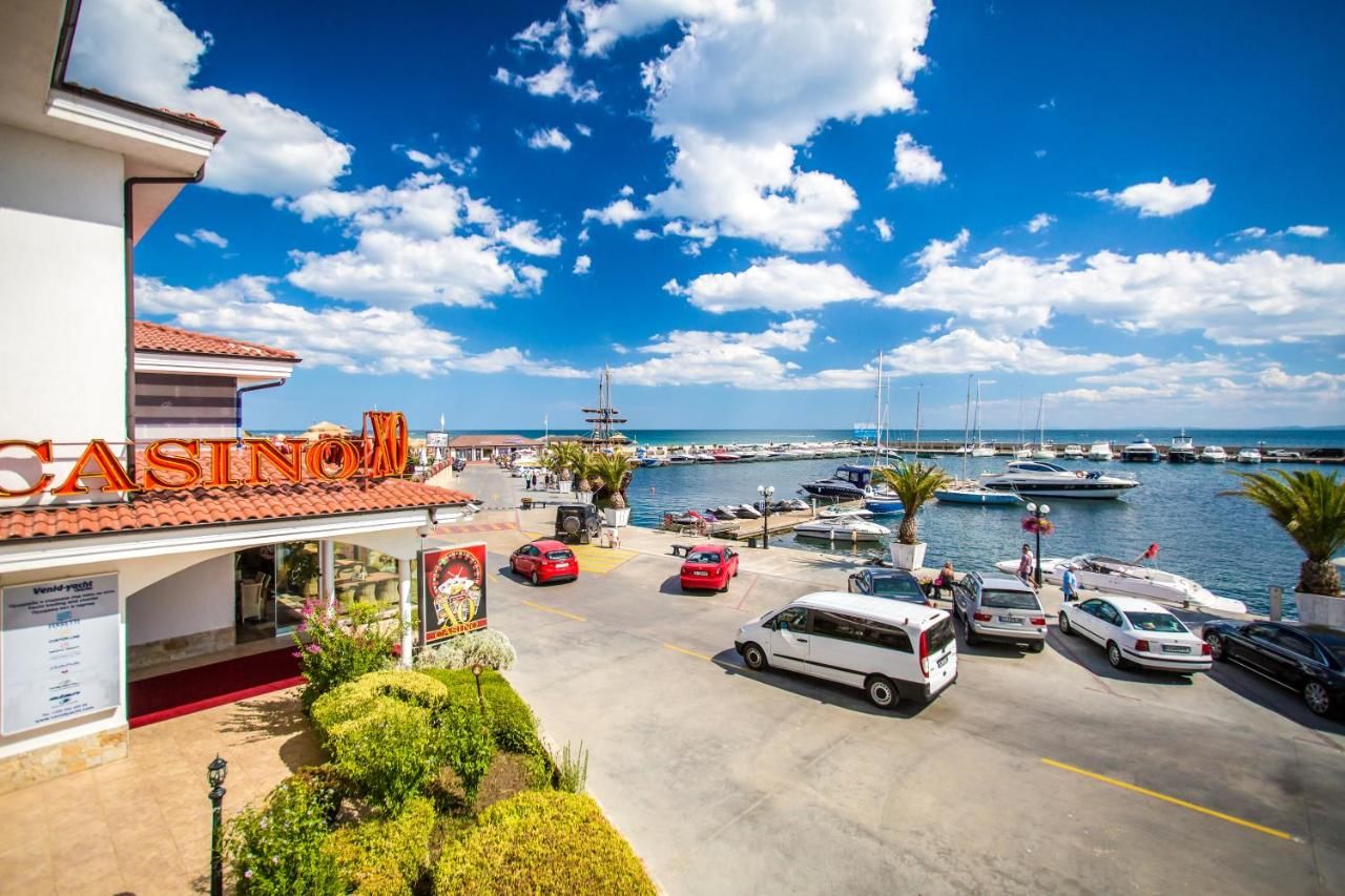 Отель Hotel Palace Marina Dinevi Свети-Влас-17