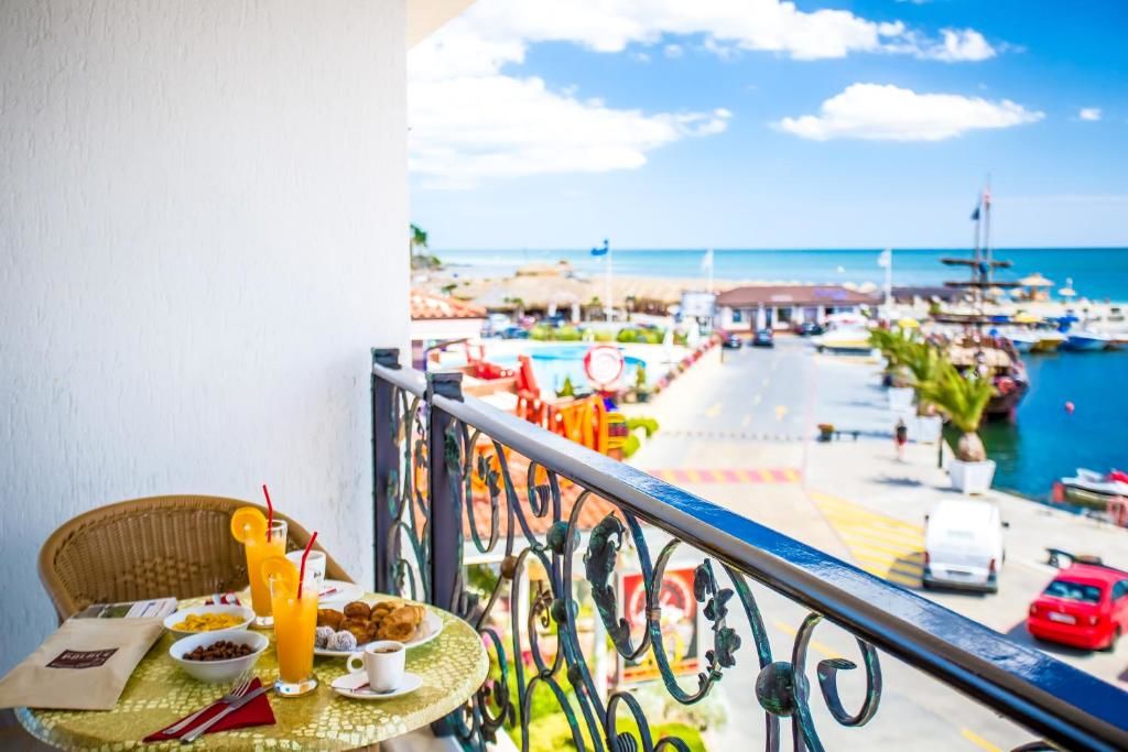 Отель Hotel Palace Marina Dinevi Свети-Влас-54