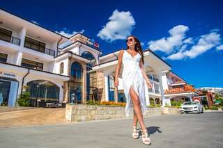 Отель Hotel Palace Marina Dinevi Свети-Влас Семейный номер с видом на море-3