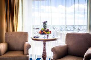 Отель Hotel Palace Marina Dinevi Свети-Влас Двухместный номер с 2 отдельными кроватями и видом на море-5